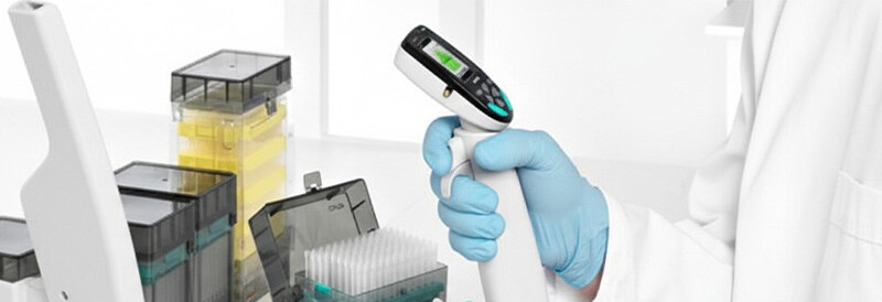 Optimierte Ergonomie beim Pipettieren von Hand